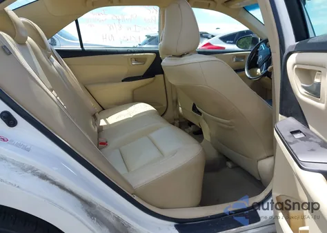 2017 Toyota Camry Xle z USA, uszkodzony, nr VIN 4T1BF1FK2HU751025